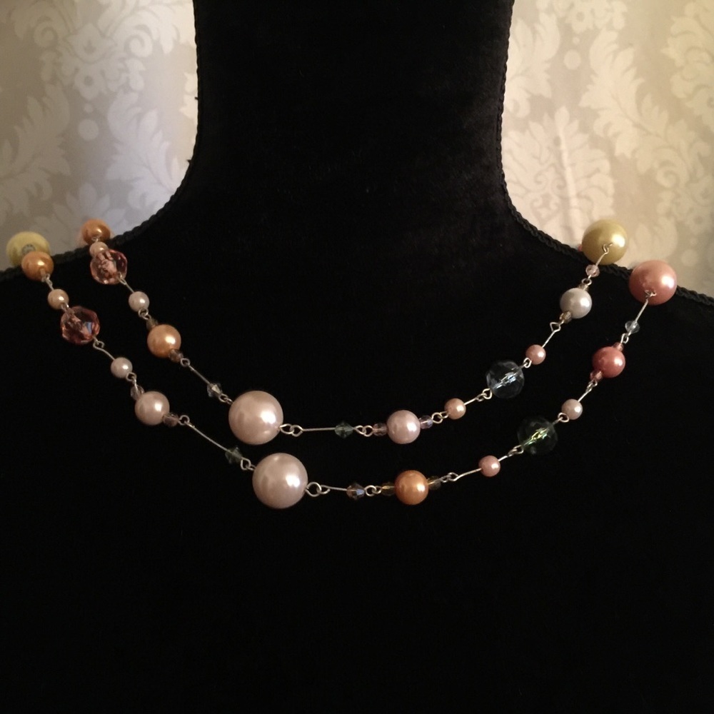 Strand faux “pearls” & color beads necklace